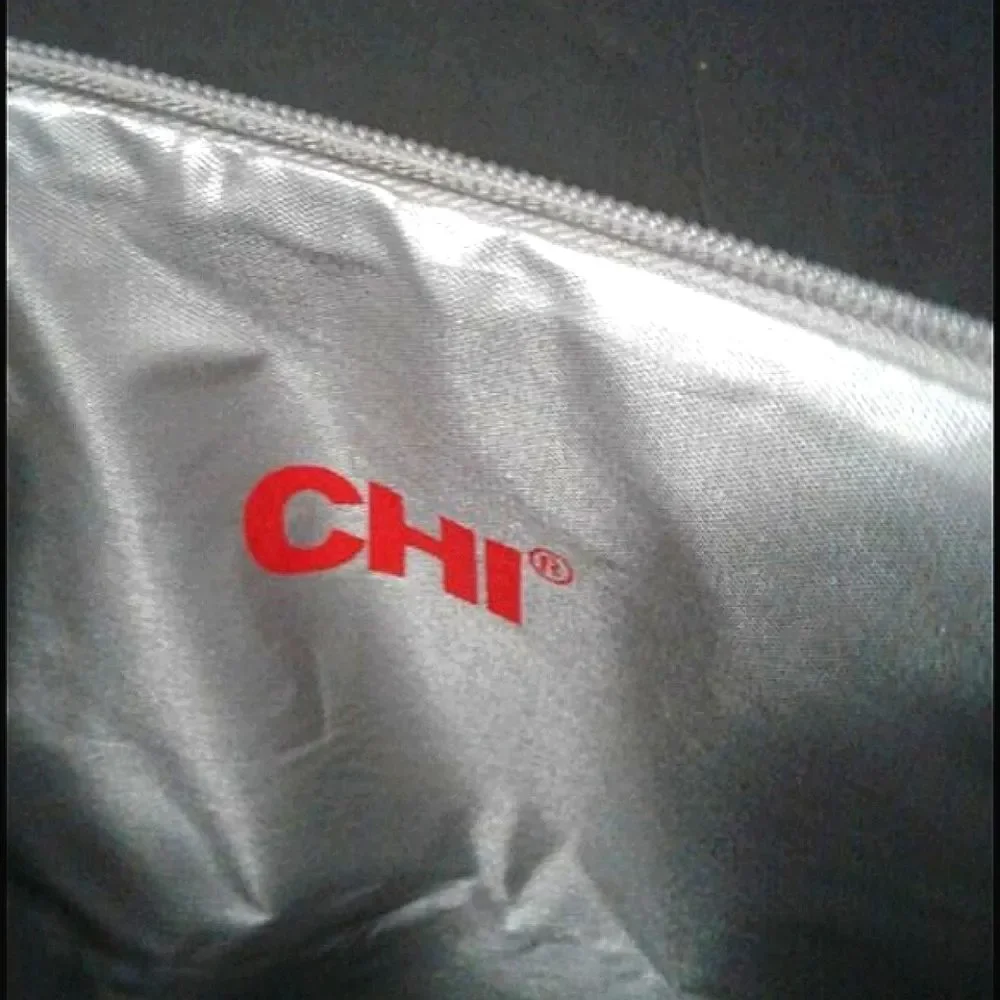 CHI Silver Insulated Cosmetic Travel Bag
